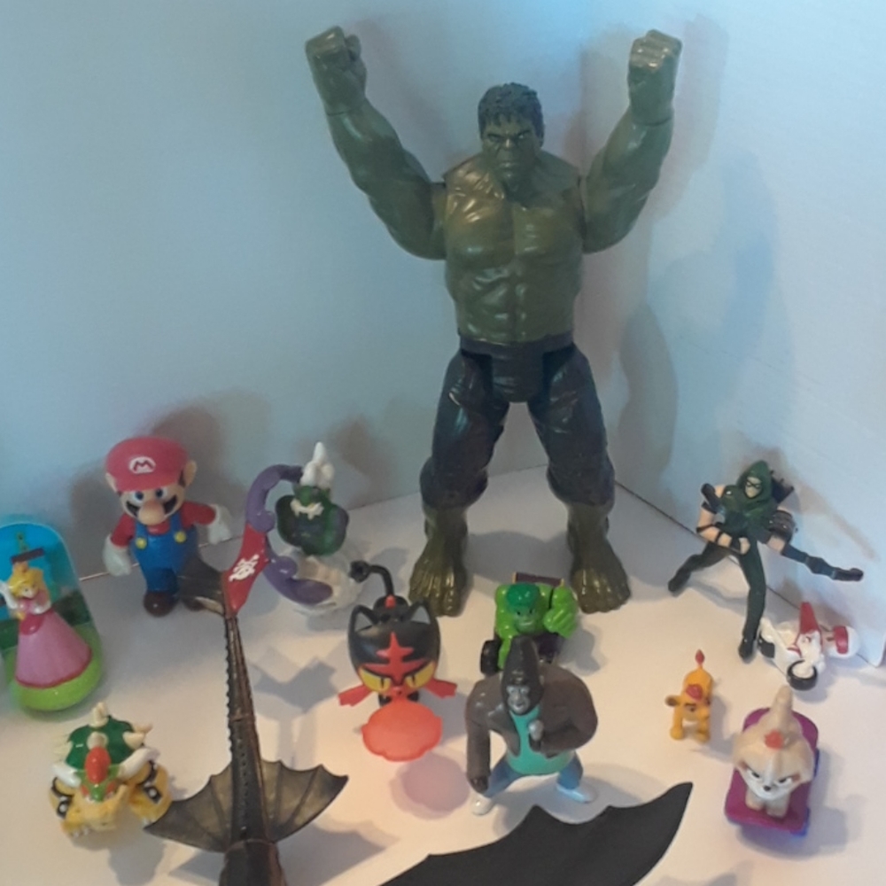 TOYS! Hulk Super Mario plus more TOYS!